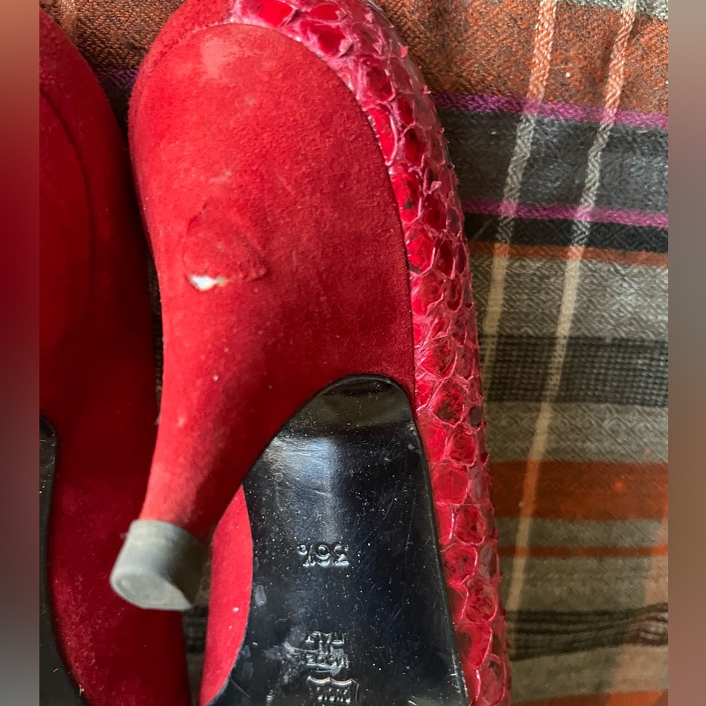 Gorgeous Vintage Italian Suede & Snakeskin Heels - Picture 4 of 5
